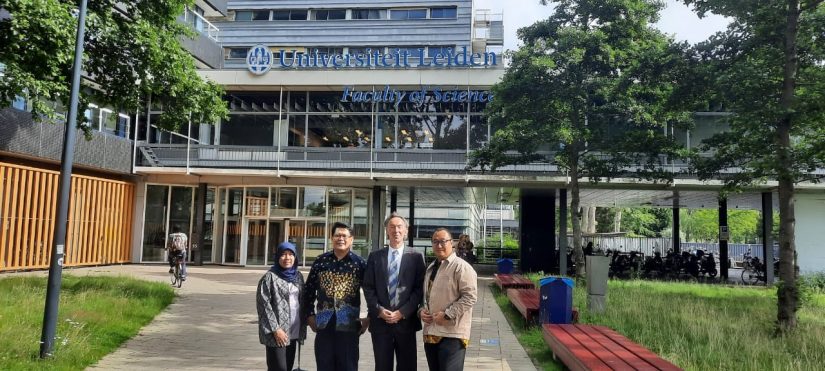 Dekan Dan Wakil Dekan Fakultas Biologi Ugm Disambut Langsung Oleh Rektor Leiden University