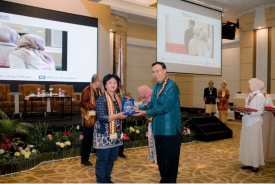 Dosen Fakultas Biologi Universitas Gadjah Mada menjadi Keynote Speaker dalam acara 31st International Symposium of Physiology for Health” di Bandar Lampung.