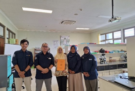 Staf Peneliti dari Pusat Penelitian Kelapa Sawit (PPKS) Medan Mengikuti Pelatihan Mikroteknik Tumbuhan dan Analisisnya