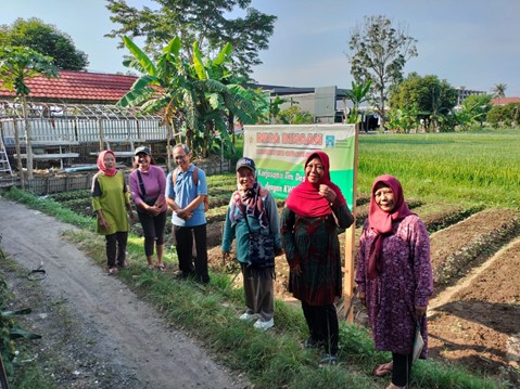 Penyiapan Tempat Pembibitan Sebagai Keberlanjutan Kegiatan Optimalisasi Lahan Untuk Mendukung Ketahanan Pangan di Dusun Kledokan, Kelurahan Caturtunggal, Kapanewon Depok, Sleman
