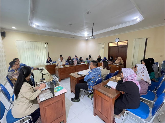Pengembangan Bibit Unggul Ayam Lokal melalui Program Desa Mitra Wedomartani