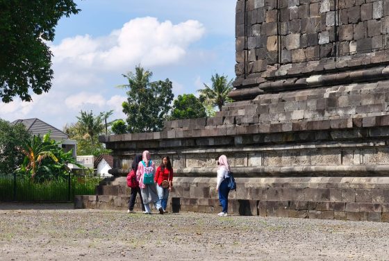 Tracing 9th Century Fauna in Prambanan Reliefs, Biology Students Support Biodiversity Conservation (SDG 15)
