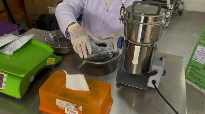 TIM MIKROALGA PkM-MBKM Fakultas Biologi 2025 Melaksanakan Sosialisasi dan Pengenalan Spirulina kepada Masyarakat Desa Sitimulyo, Kec. Piyungan, Kab. Bantul melalui Konten Edukasi Digital di Media Sosial