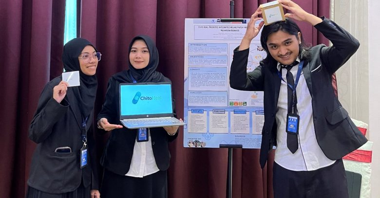 Angkat Konsep Smart Hydrogel Berbasis Kitosan Jamur dan Probiotik (Chitoheal), Tim Mahasiswa UGM Raih Silver Medal dalam ISS Essay Competition di Malaysia