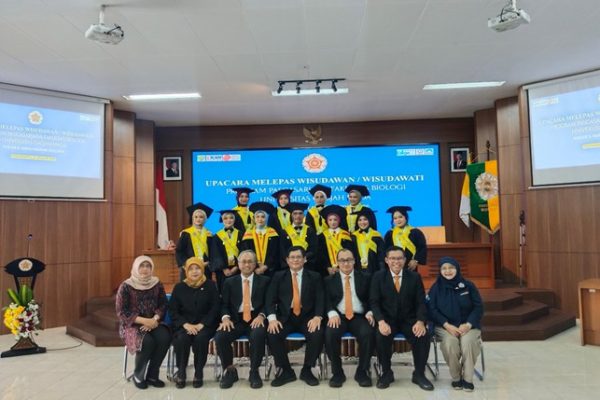 wisuda pasca periode ii 2025