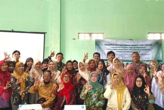Faculty of Biology UGM Promotes the Empowerment of KWT “Lestari” through Waste Management Education and Sustainable Integrated Farming