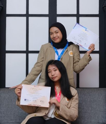 From Walls to Air Purifiers: Tim UGM Sabet Gold Medal dan The ICGI Special Award di ISPC 2026 lewat Inovasi Cat Hidup ENVIORA