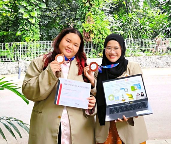 Inovasi Bioteknologi Tanaman Antarkan Mahasiswa Biologi UGM Raih Medali Perunggu pada Kompetisi Esai Nasional ORYZHA