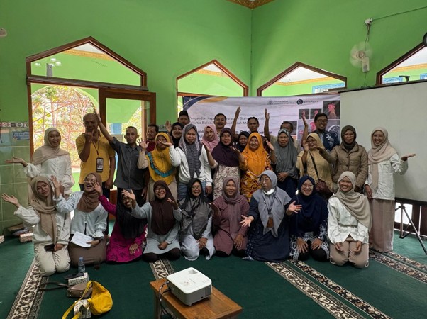 Sosialisasi Pertemuan Kedua Hibah Pengabdian Masyarakat Desa Mitra Fakultas Biologi UGM: Edukasi Kesehatan dan Reproduksi Ayam serta Demonstrasi Mesin Tetas Dual Input untuk Budidaya Ayam Golden Kamper