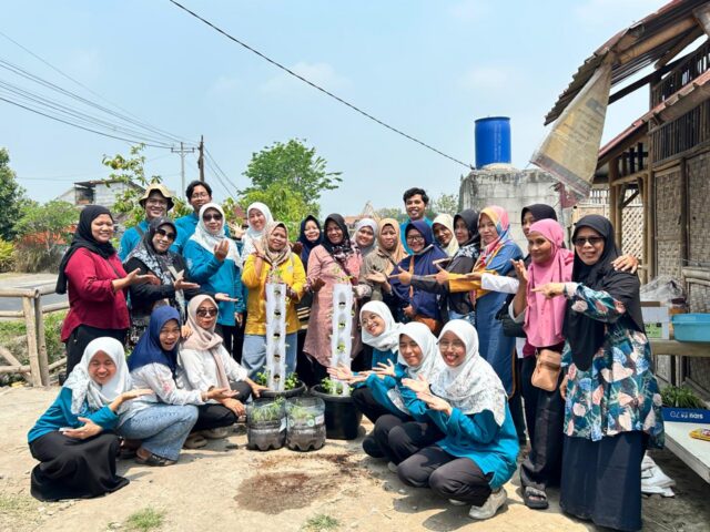 Tim Pengabdian kepada Masyarakat Fakultas Biologi UGM Mendampingi KWT Lestari dalam Penguatan Ketahanan Pangan