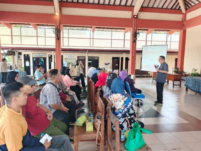 Sosialisasi Prospek Ayam Kampung Elba sebagai Ayam Petelur, Tim PKM Fakultas Biologi UGM Dorong Ketahanan Pangan Keluarga di Wedomartani